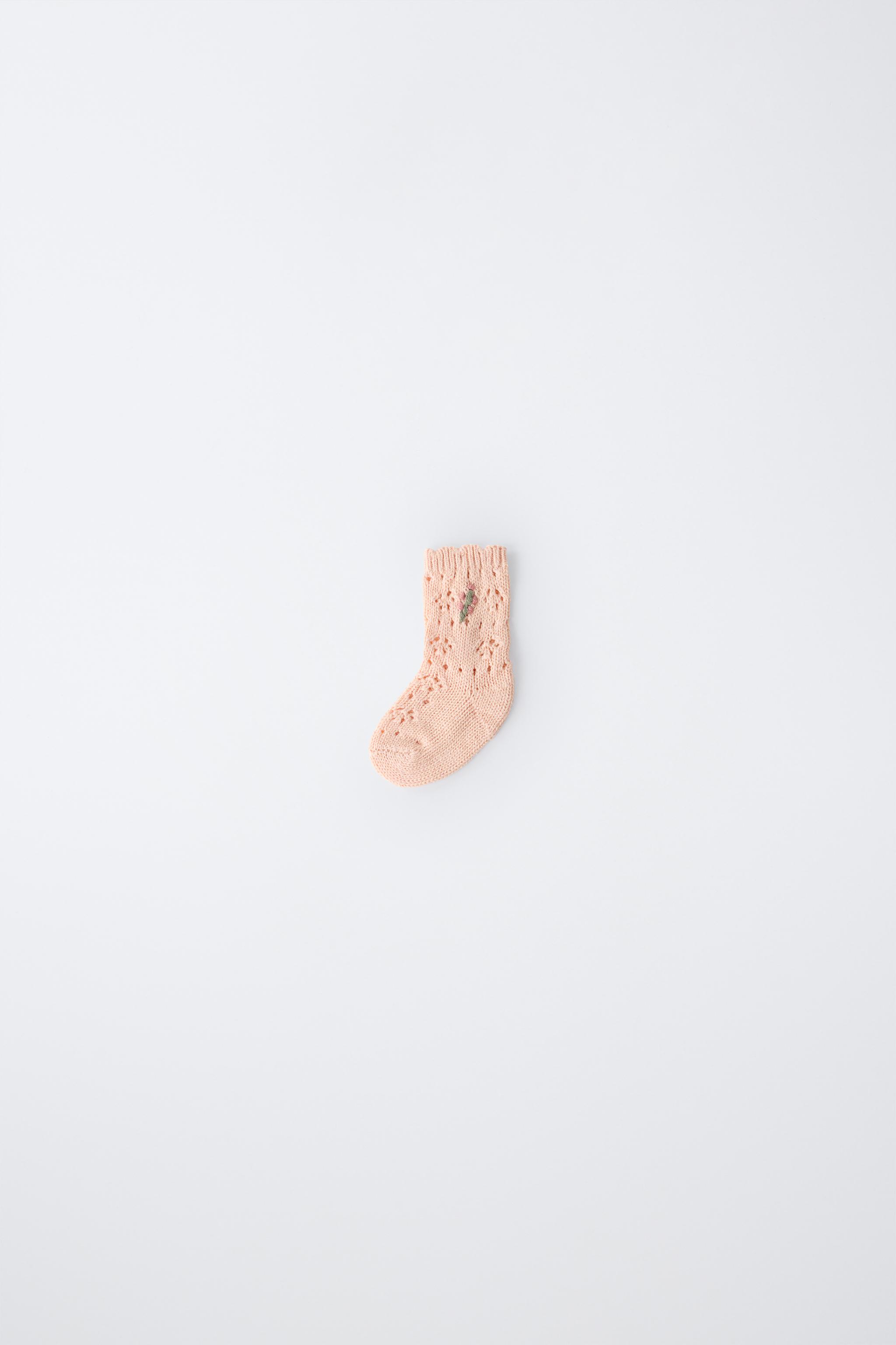CHAUSSETTES AJOURÉES FLEURS BRODÉES